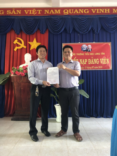 Lễ kết nạp Đảng viên mới "Trà Nhất Lan"