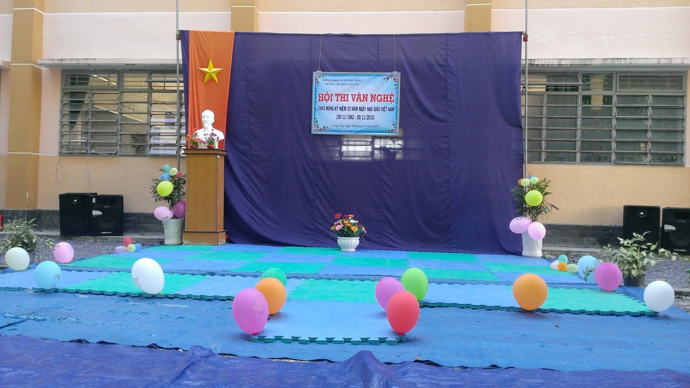 sân khấu của Hội thi