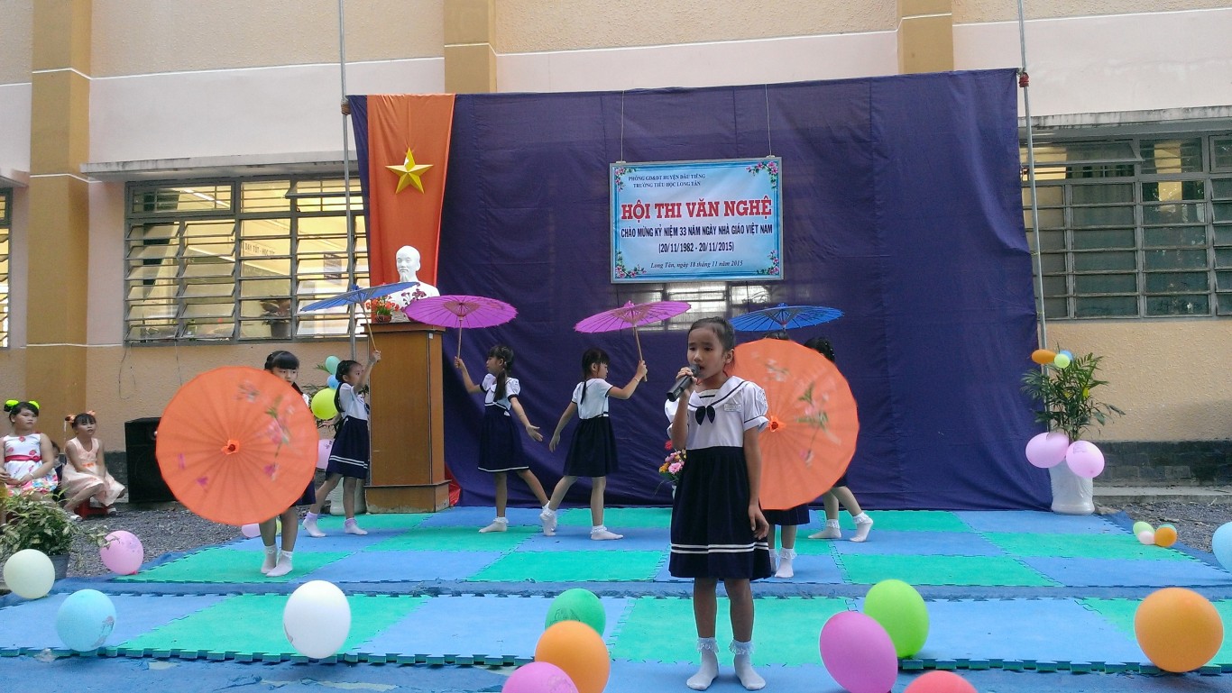 Phần trình diễn của các em lớp 3B