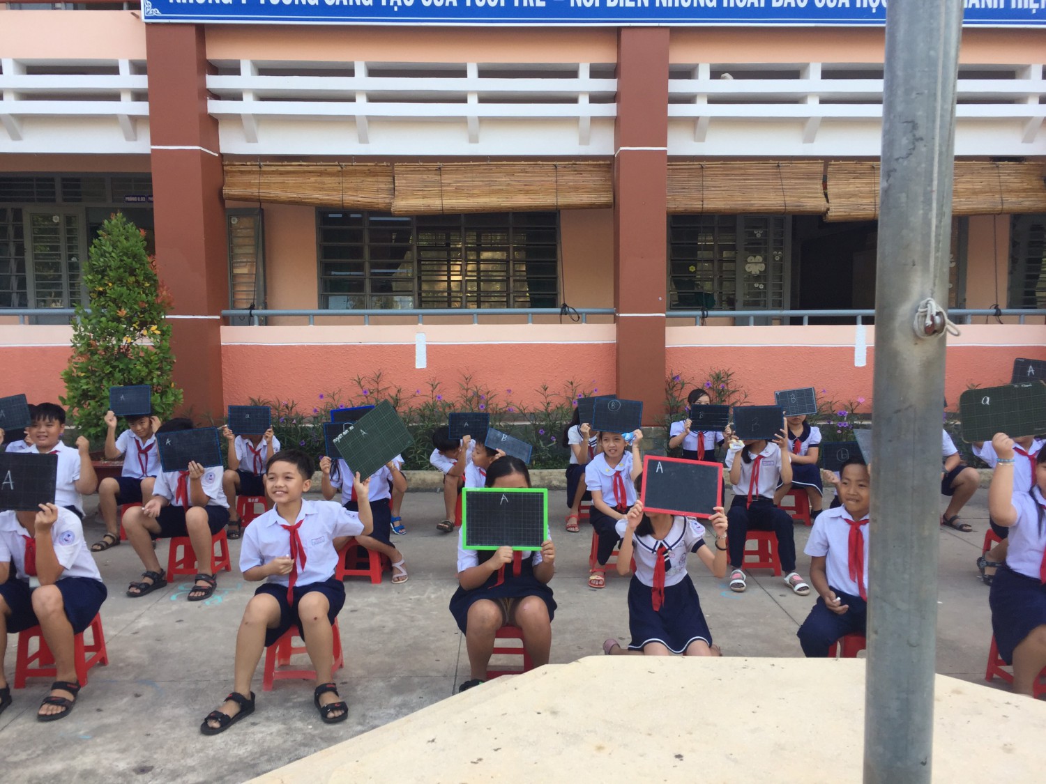 Cuộc thi rung chuông vàng với chủ đề "Em yêu Biển đảo Quê hương" năm học 2019-2020